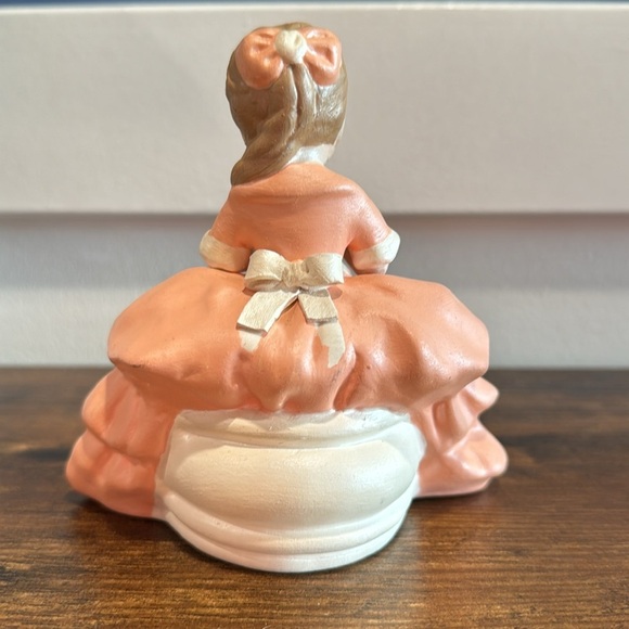 Handcrafted generic Josef ceramic girl cross stitching on a stool - Picture 2 of 4